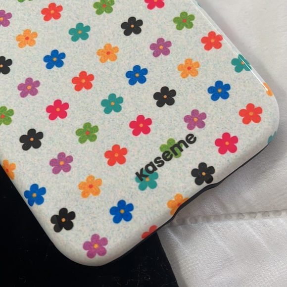 Kaseme iPhone 13 Case - Picture 2 of 2